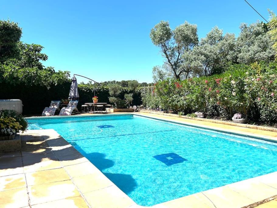 Le Jardin De Mae Lejlighed Bouc-Bel-Air Eksteriør billede